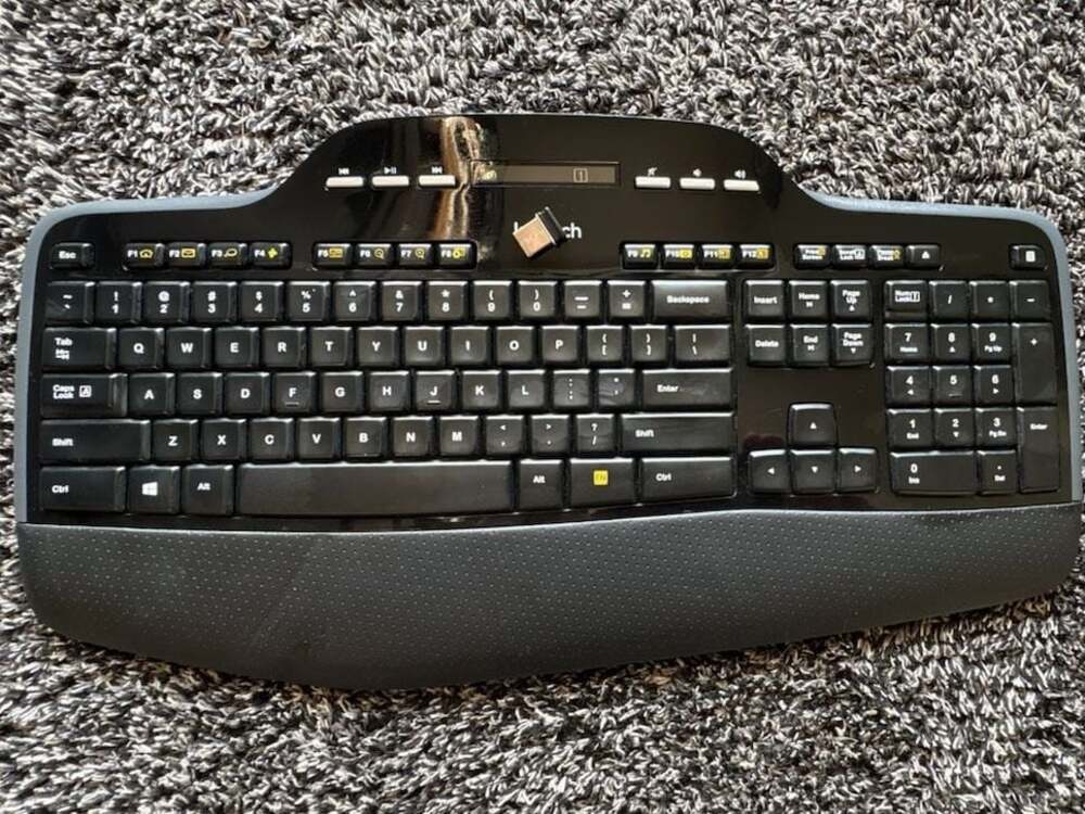 Logitech MK710 Wireless Keyboard with USB Receiver **TESTED\WORKING**